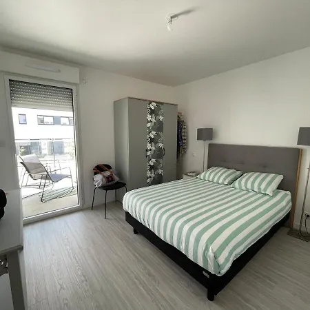 Apartment T2 - Terrasse - Parking - Linge Inclu